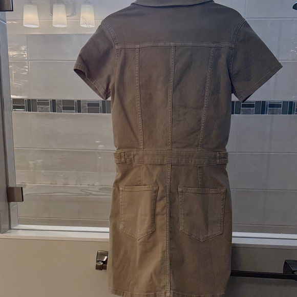 Good American Tan Utility Jean Dress with zip up and buttons. Size Medium - Picture 11 of 11